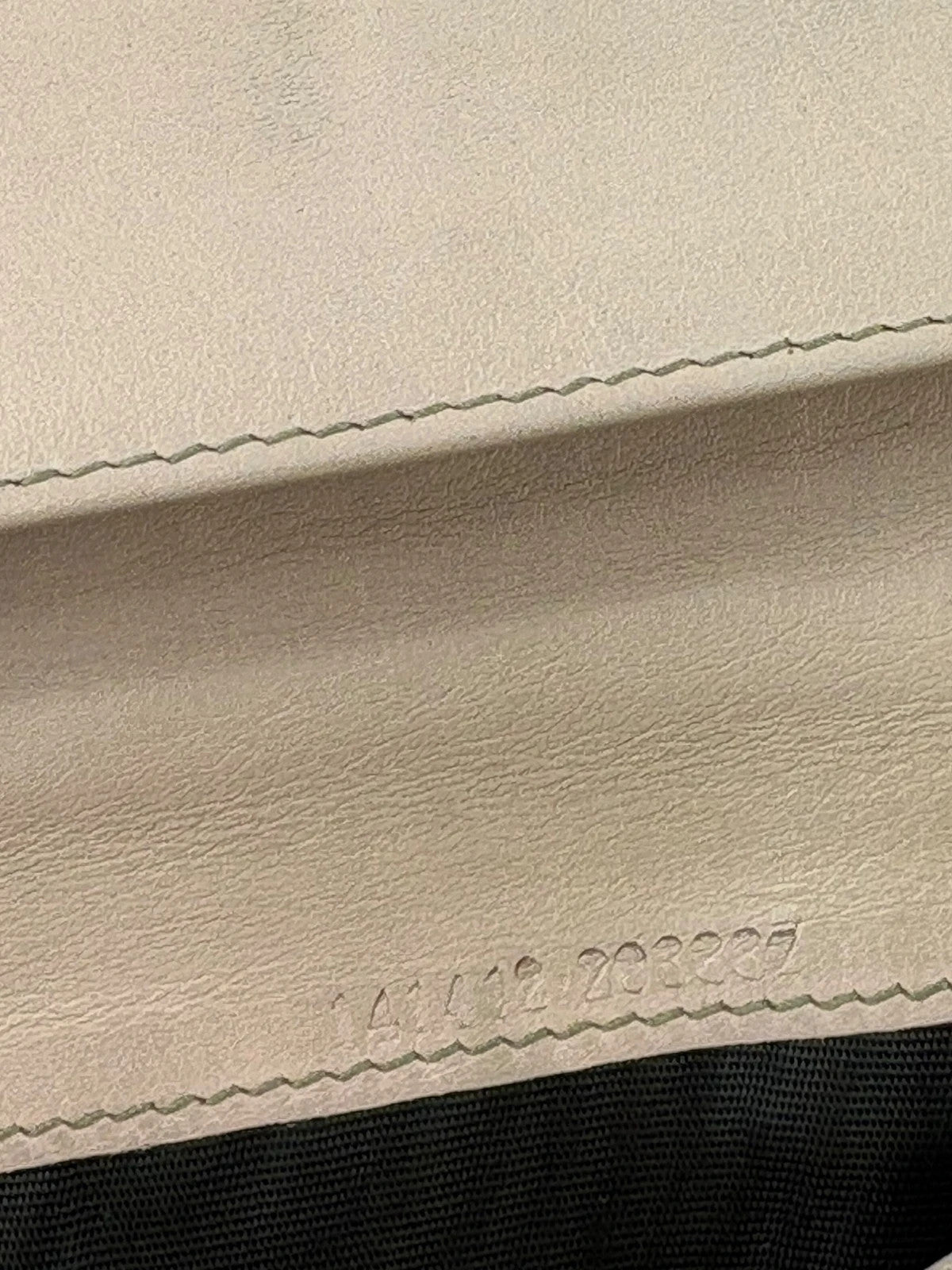 Gucci beige pink long wallet GG canvas with gold-tone Horsebit clasp and leather trim.