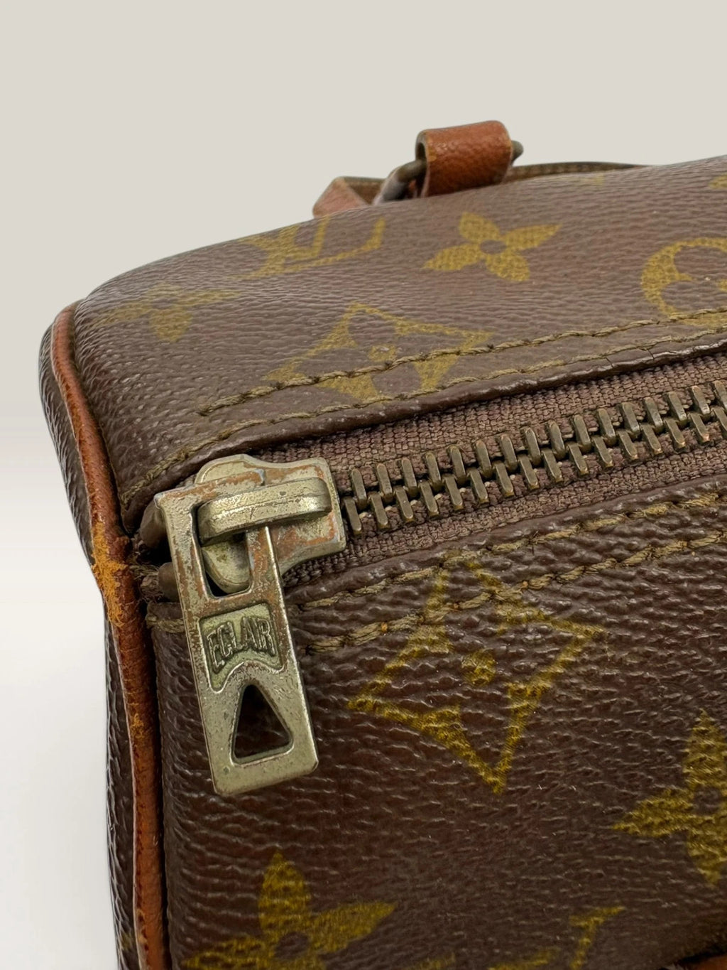 Louis Vuitton Papillon 30 handbag brown monogram canvas with natural leather trim and handles.