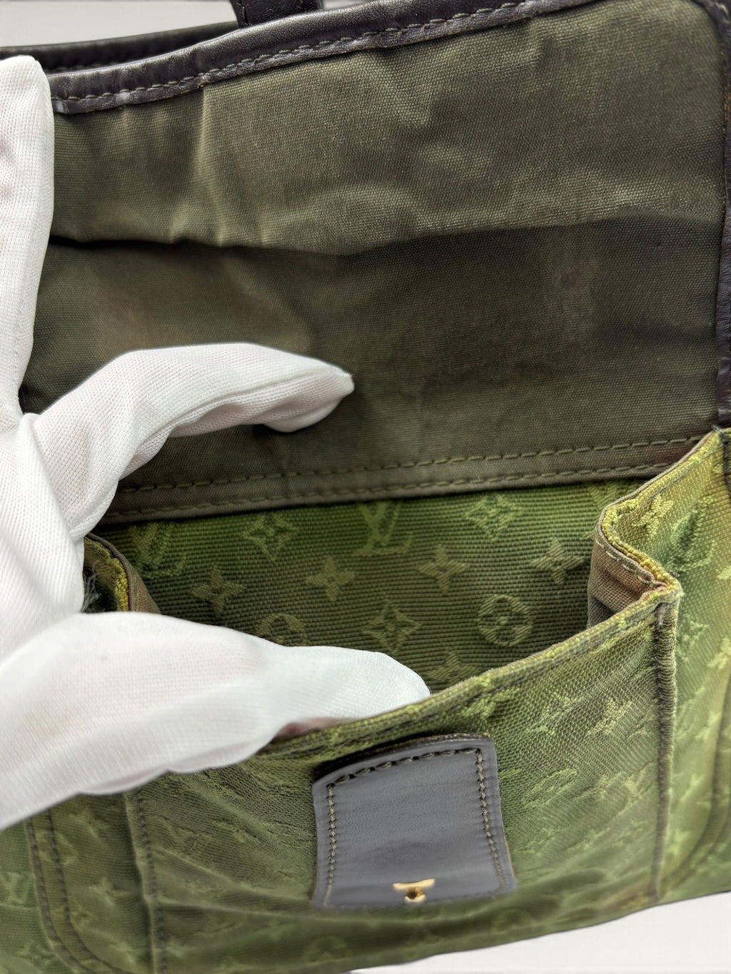 Louis Vuitton Mary Kate green Mini Lin Monogram messenger bag - image 11 of 17