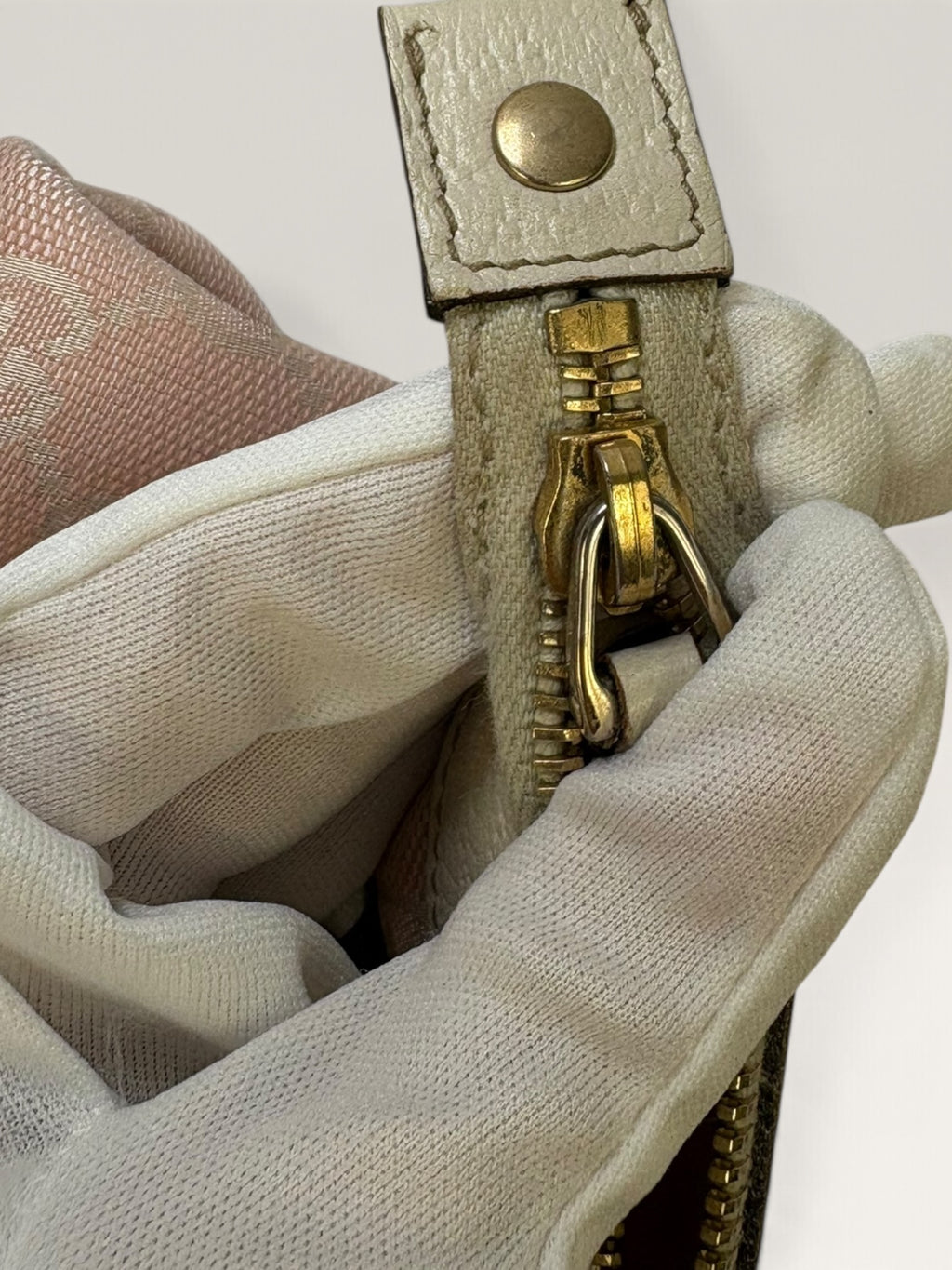 Gucci Abbey pink and beige GG canvas tote bag with leather trim - image 20 of 20