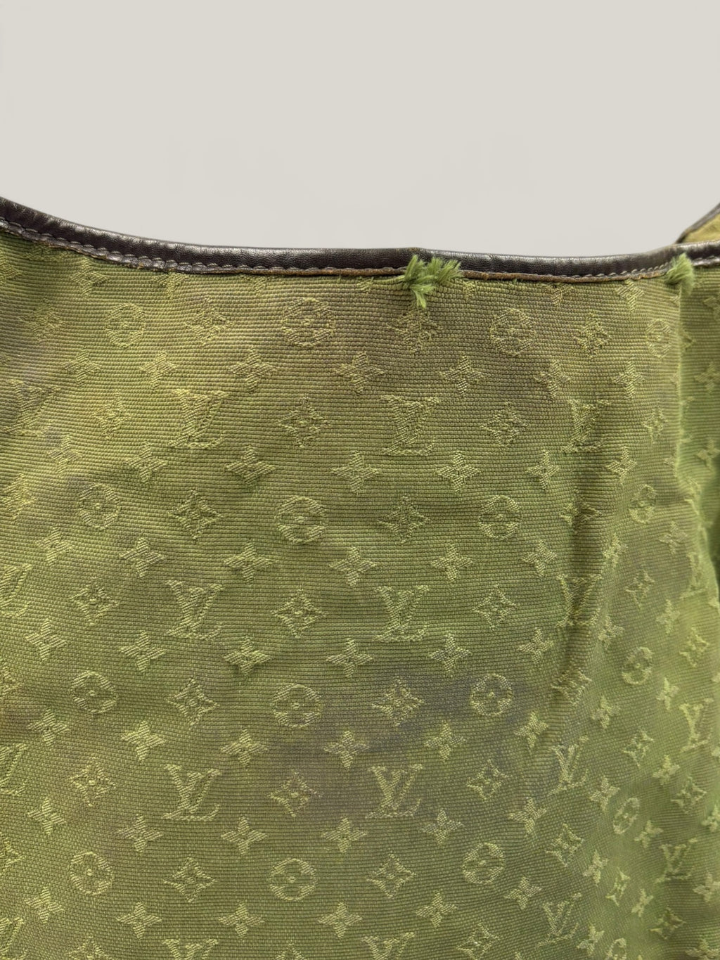 Louis Vuitton Mary Kate green Mini Lin Monogram messenger bag - image 9 of 17